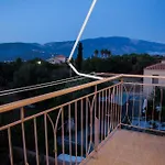 Gerasimos Dream House - 7 Minutes From The Airport Apartment Lakithra