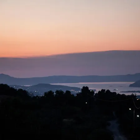 Gerasimos Dream House - 7 Minutes From The Airport * Lakithra
