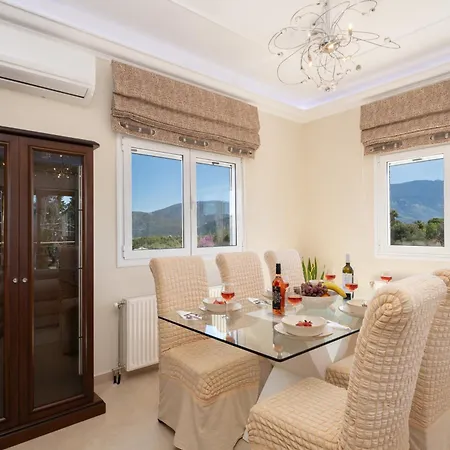Gerasimos Dream House - 7 Minutes From The Airport Lägenhet *