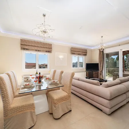 Gerasimos Dream House - 7 Minutes From The Airport Lakíthra