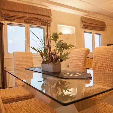 Gerasimos Dream House - 7 Minutes From The Airport 아파트 Lakíthra